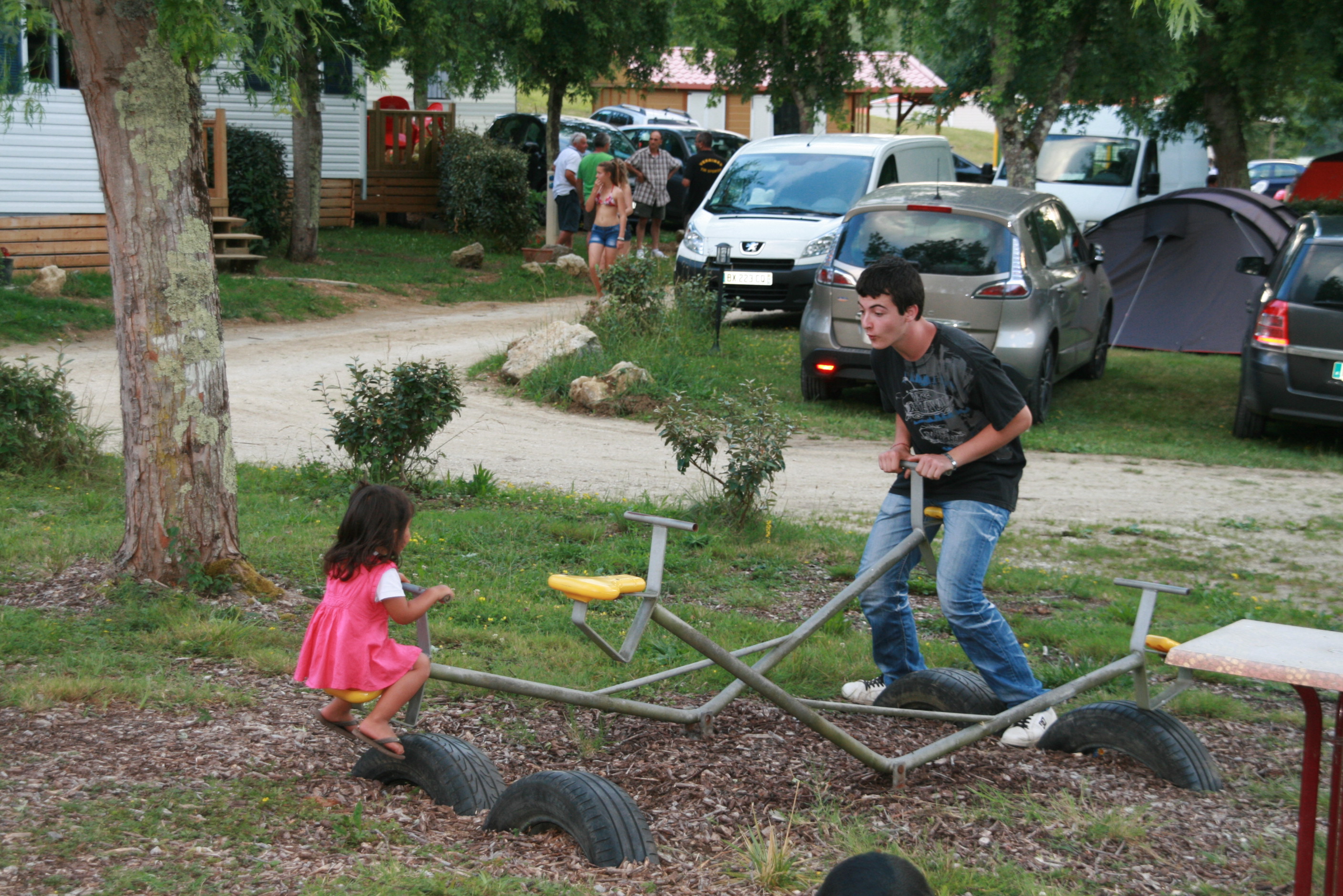 Jeux enfants Domaine de Neguenou Agen 47